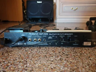 Pedalera Roland GR-55 Guitar Synthesizer