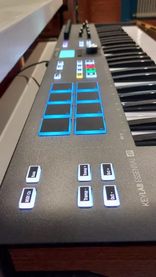 Arturia Keylab Essential 49