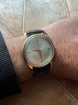 Reloj Certina Dorado y Negro