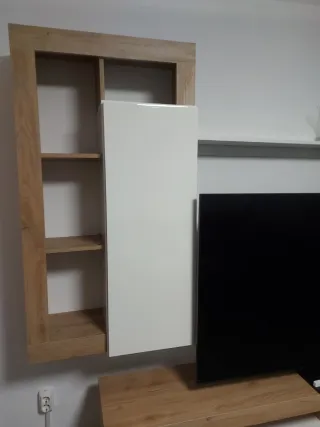 Mueble modular de pared yMesa de comedor y 2 silla