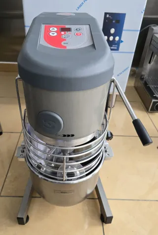 Amasadora Profesional Giro