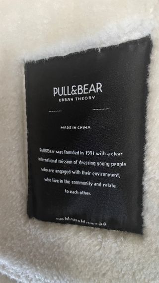 Cazadora negra con borreguito