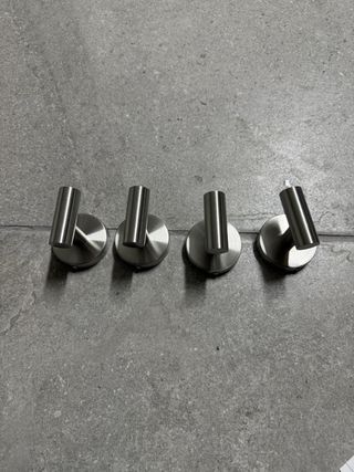 4 Perchas Metálicas