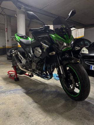 Kawasaki Z800 Negra y Verde para A2