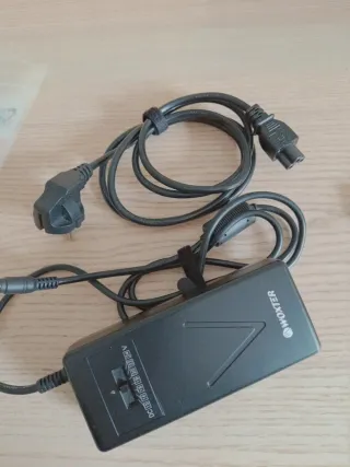 Cargador WOXTER AC Adaptador Portátil + Puntas DC