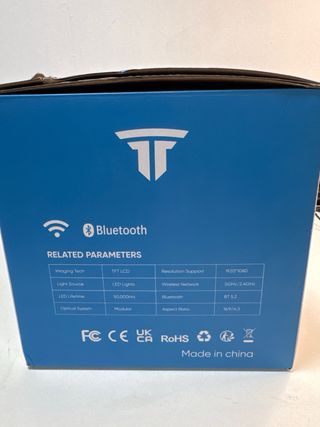 Smart Projector with WiFi and Bluetooth