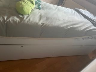 Cama juvenil Ikea SLÄKT blanca