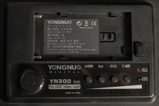 Yongnuo YN300Auto LED