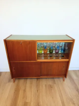 VITRINA BAR VINTAGE.