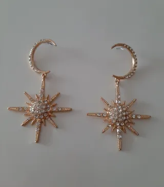 Pendientes Luna y Estrella Dorados con Strass