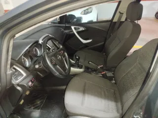 Opel Astra 2013
