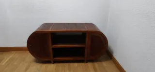 Tavolo basso in teak per TV ovale da 120x56x45cm