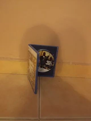 PS5 Slim con 2 juegos y mando