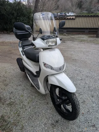Peugeot Tweet 125cc Blanca