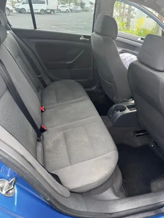 Volkswagen Golf 2004