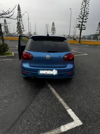 Volkswagen Golf 2004