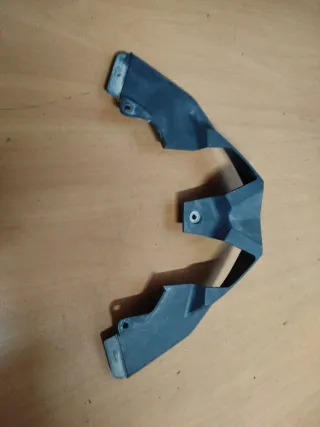 Embellecedor Faro Yamaha Xmax 400 (2014-16)