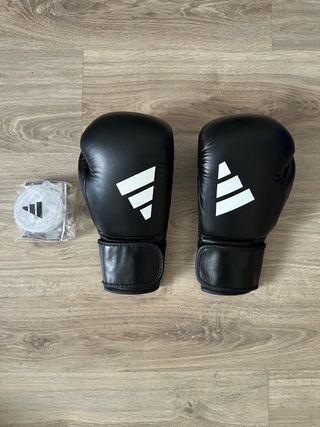 Guantes de boxeo Adidas negros