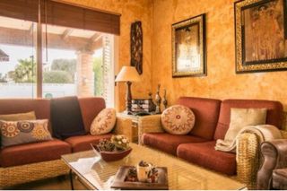 Sofá de mimbre 2 plazas rojo y beige