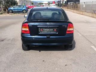 Opel Astra 2004