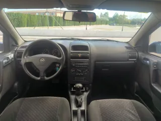 Opel Astra 2004