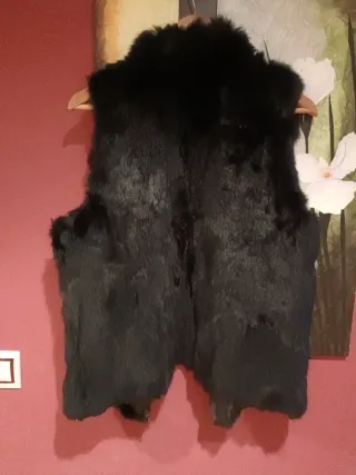 Chaleco pelo auténtico negro talla L