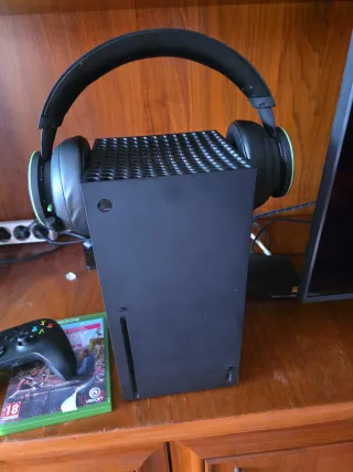 Xbox Series X +auricular microsoft