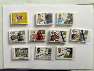 Lote +400 cromos Liga Este 2022/23 sin repetir