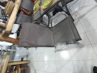 Mesa de exterior con toldo