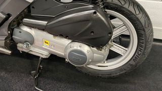 Aprilia Sportcity 125 Plata