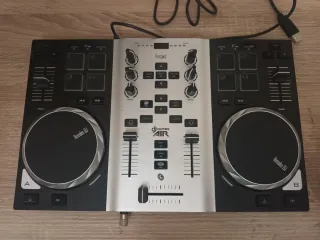 Controladora DJ Hercules DJ Control AIR S Series