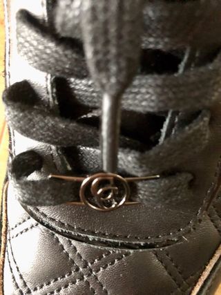 Zapatilla mujer negra