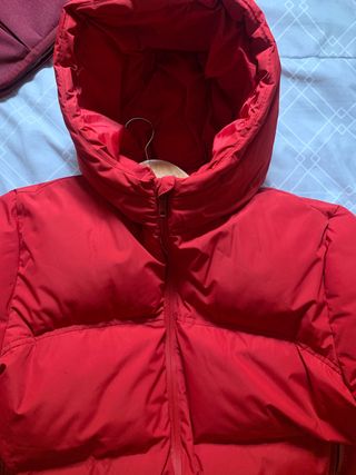 Chaqueta de invierno roja - Zara