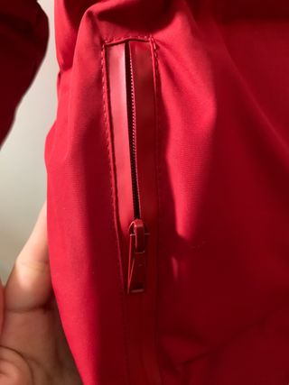 Chaqueta de invierno roja - Zara