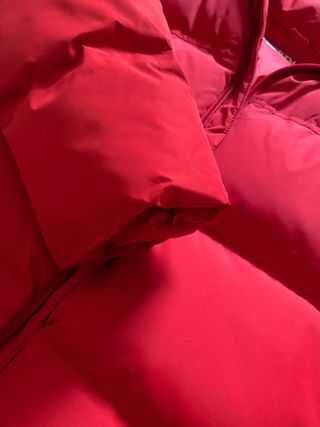 Chaqueta de invierno roja - Zara