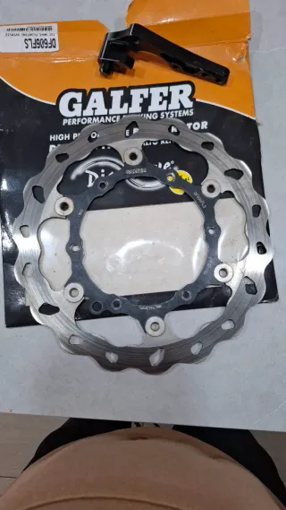 Disco Freno Galfer más soportes de pinza