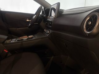 Hyundai KONA EV 204CV ⚡ CERO ¡SOLO 11.981 KM!