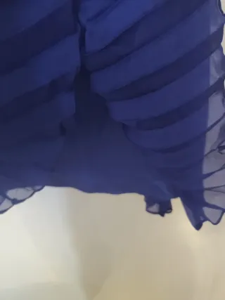 Vestido azul de fiesta con flores