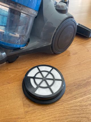 Aspiradora Eureka azul y gris