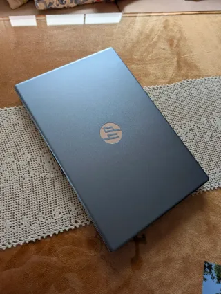 Portátil HP Ryzen 7. 32GB RAM. 1TB SSD Nuevo