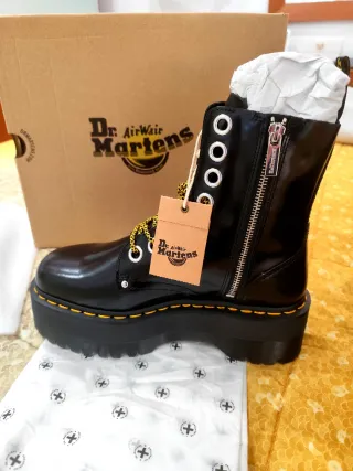 Nuove Dr. Martens Jadon max Black