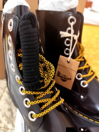 Nuove Dr. Martens Jadon max Black
