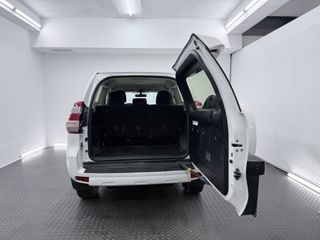 Toyota Land Cruiser 2.8 D-4D GX