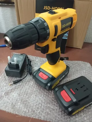 TALADRO ATORNILLADOR 2 BATERÍAS.