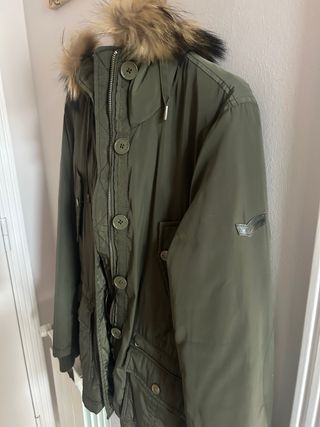 Abrigo de plumas verde oliva