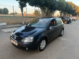 Volkswagen Golf 2004