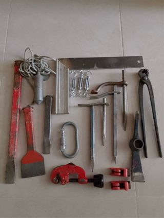 Lote de 18 herramientas de obra