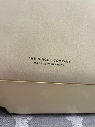 Máquina de coser Singer Futura 2000