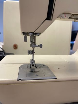 Máquina de coser Singer Futura 2000