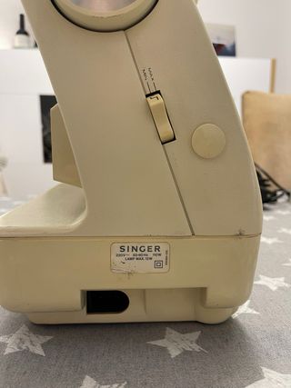 Máquina de coser Singer Futura 2000